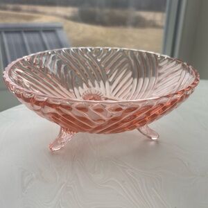 Vintage 1940s Anchor Hocking Prismatic 979 Swirl Pink Glass Footed Bowl
